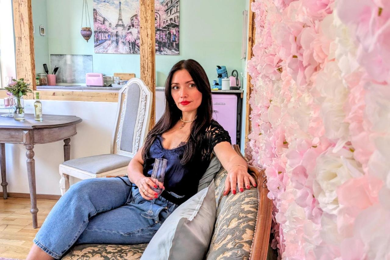 Apartment Queen *